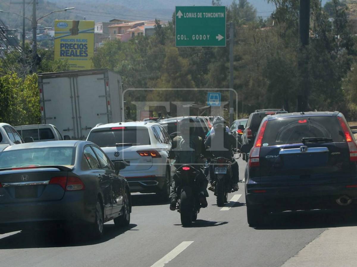 Tráfico infernal este sábado en el anillo periférico y salida al sur de Tegucigalpa