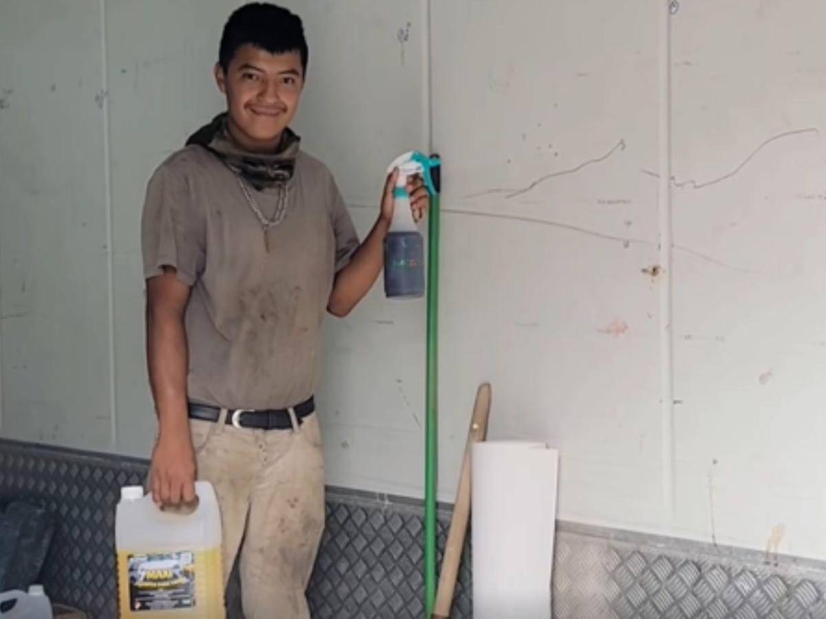 No lo quiero: Joven rechaza L20,000 que le dio Isis Cuéllar para carwash