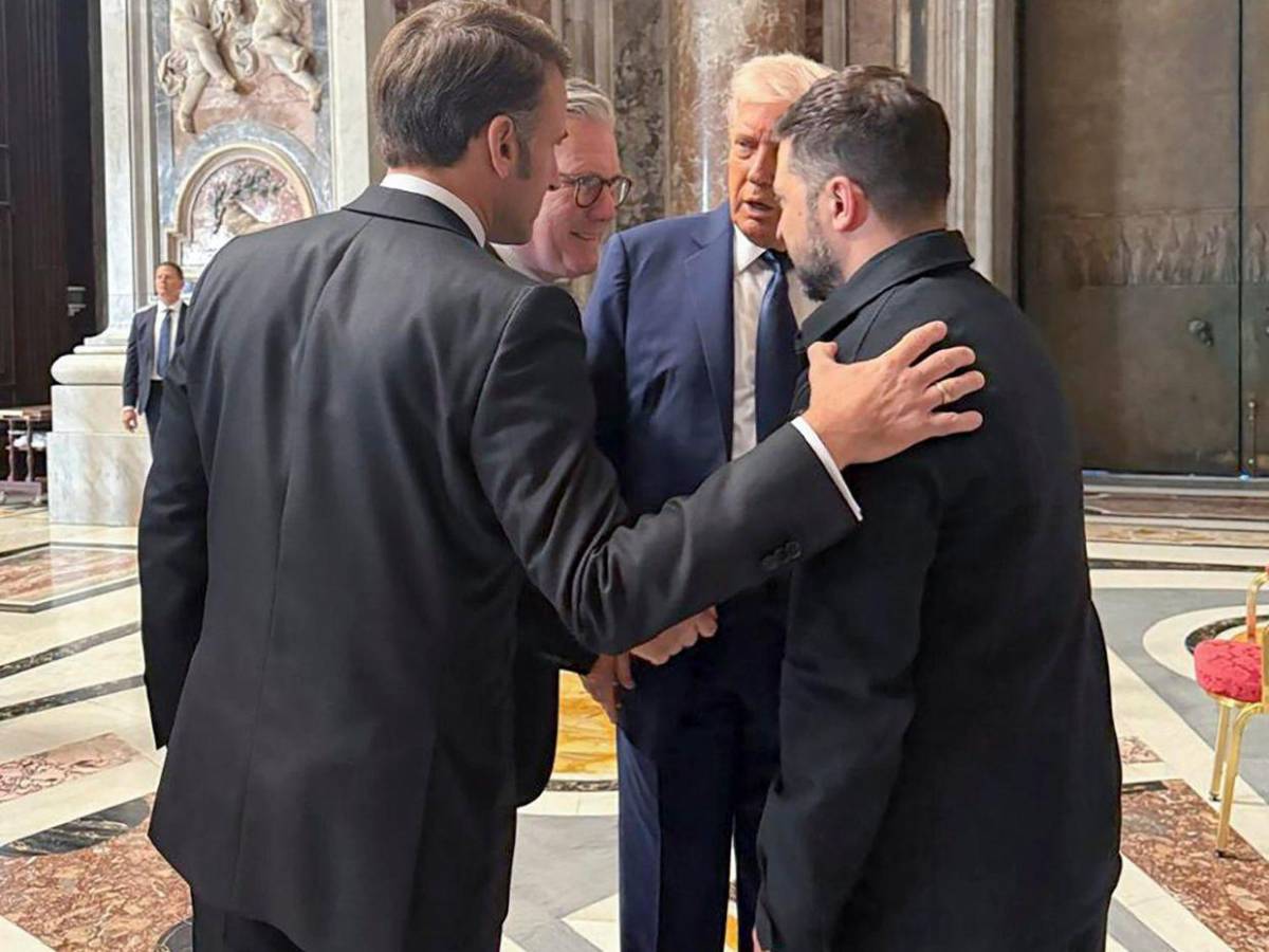 Inesperada, así fue la reunión de Donald Trump y Volodímir Zelenski