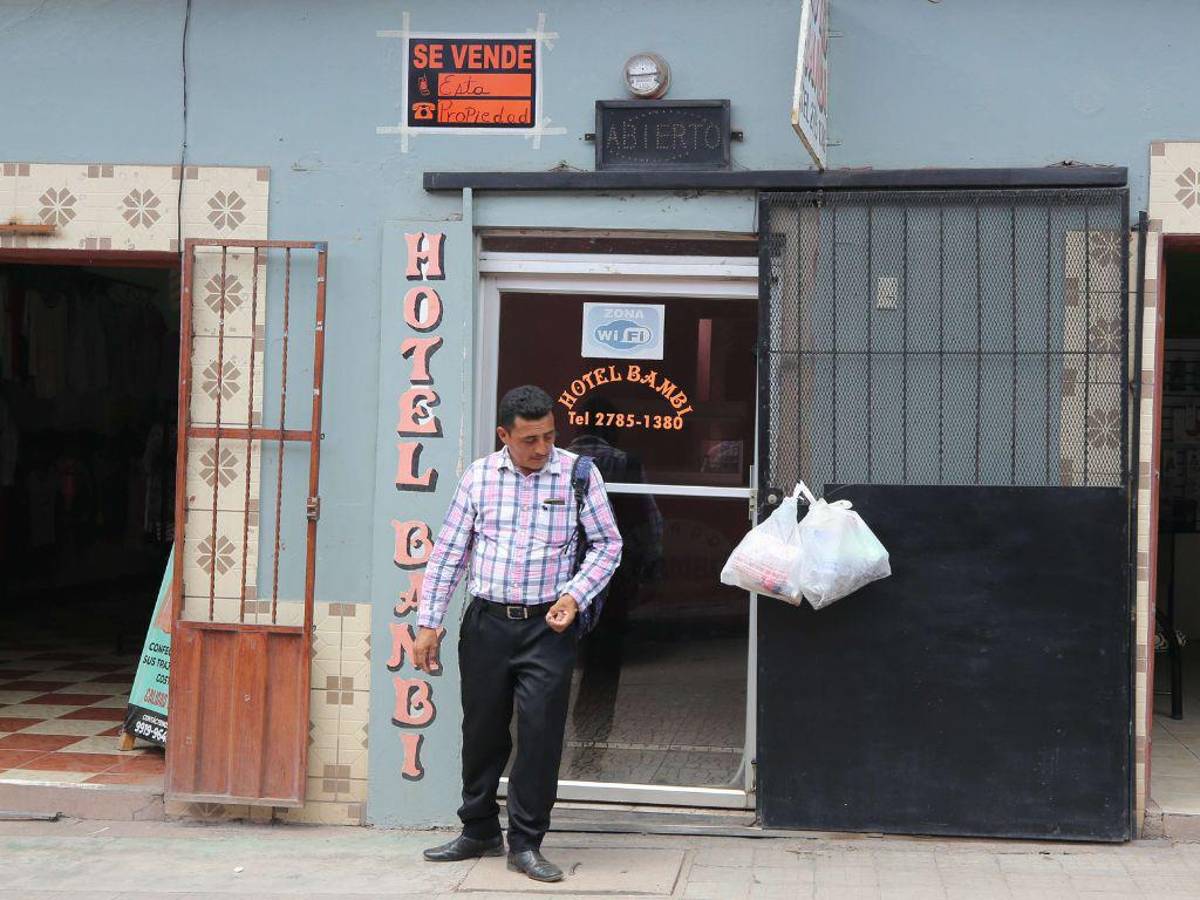 Los comercios comienzan a ser vendidos en Juticalpa, Olancho.
