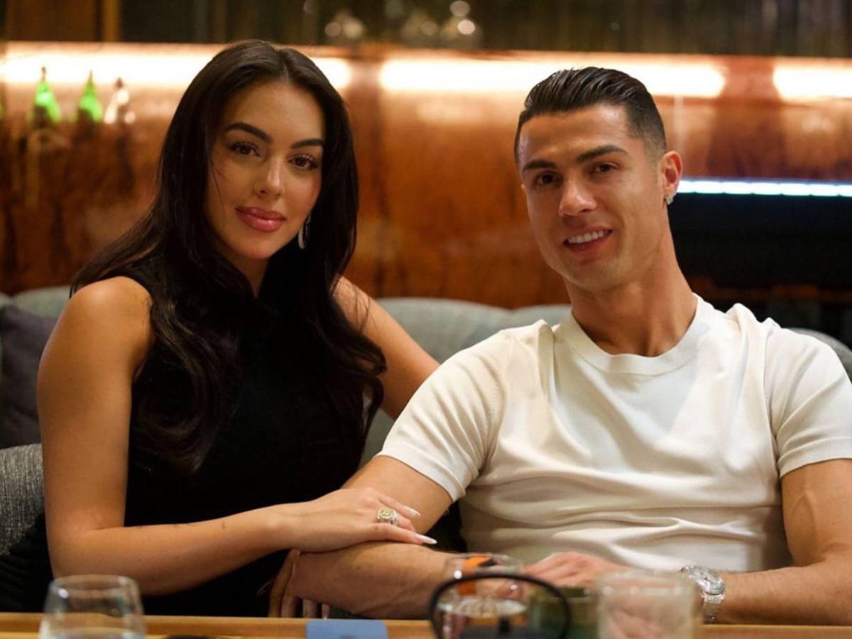 ¿Cuánto cuesta el anillo de diamante que Cristiano Ronaldo le dio a Georgina?