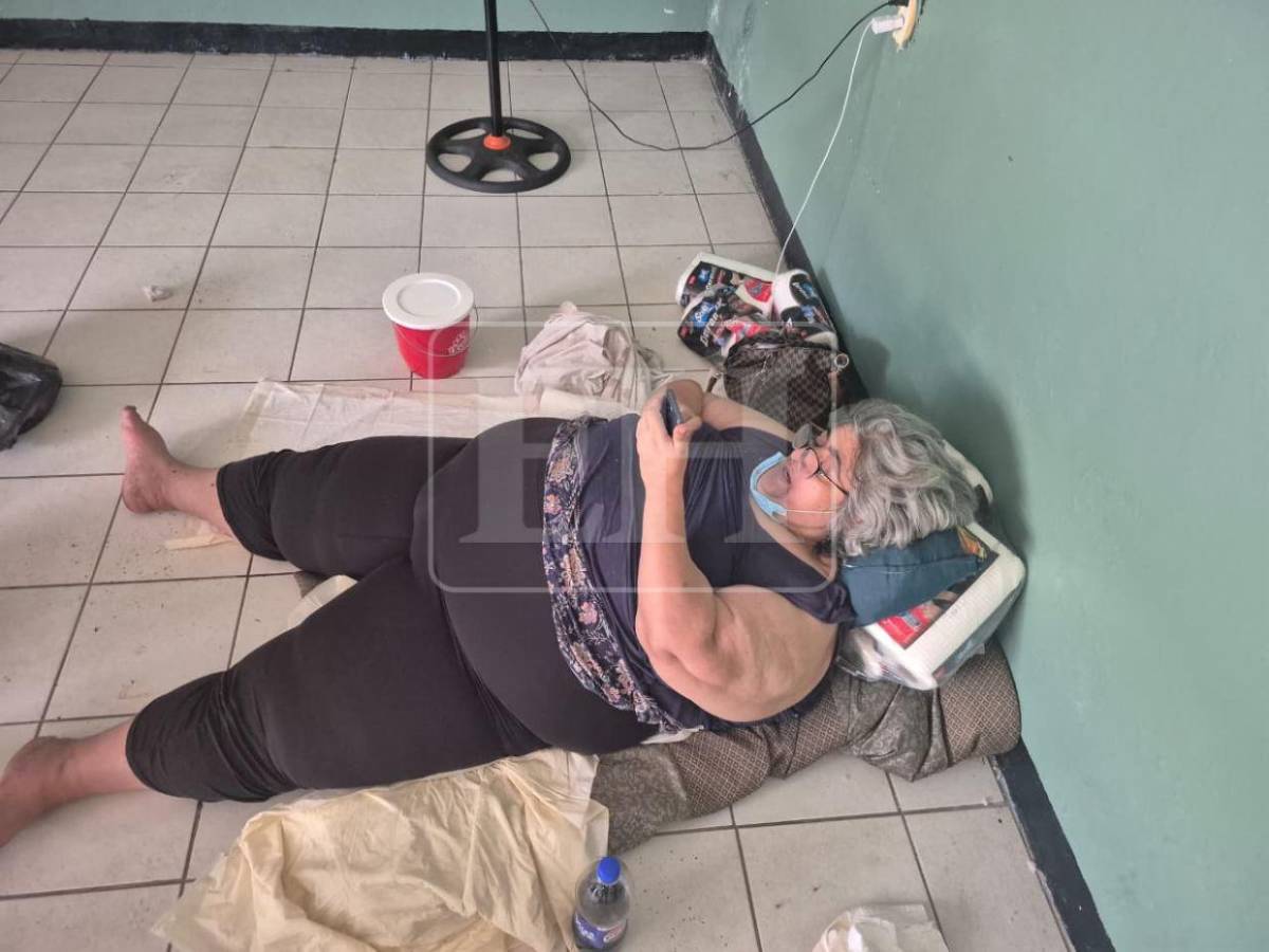 Pesa casi 300 libras: Basima Hilsaca, hermana de Nasser y la única con vida de su familia