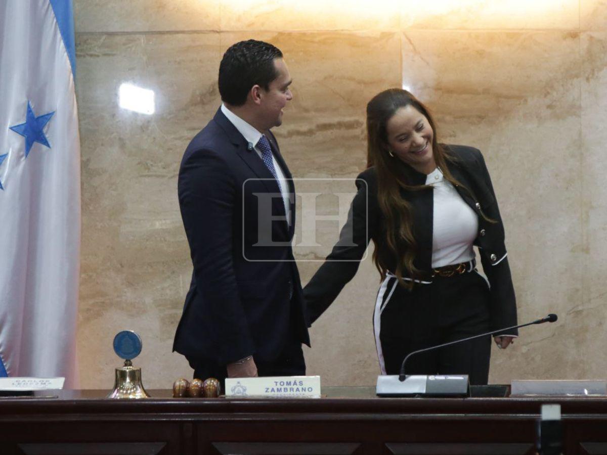 Con un romántico beso: esposa de Tomás Zambrano lo felicita tras asumir la presidencia del CN