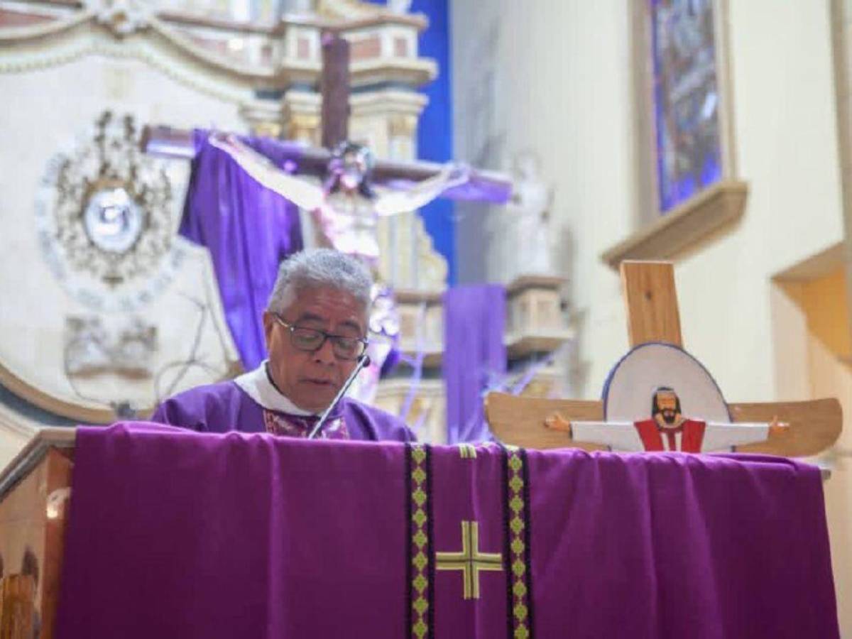 Miércoles de Ceniza congrega a centenares de fieles en Honduras y otros países