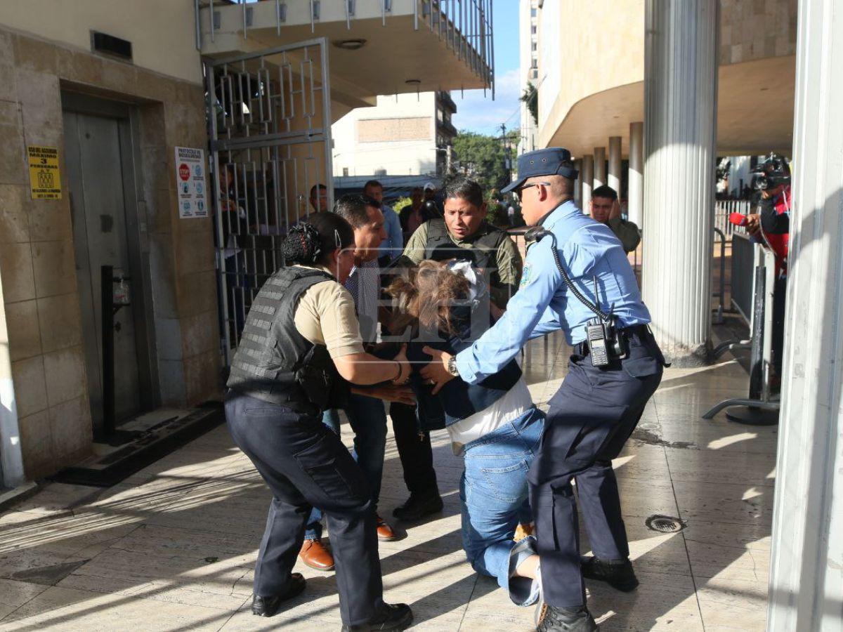 Con heridas en la espalda y cabello quemado: así quedó la diputada Gladis tras ataque con explosivo