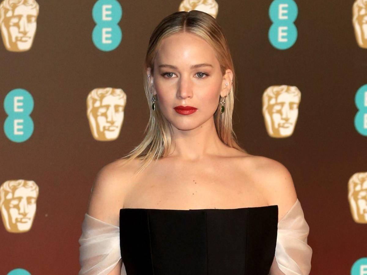 Jennifer Lawrence revela el insólito producto de bebés que utiliza en su rutina facial