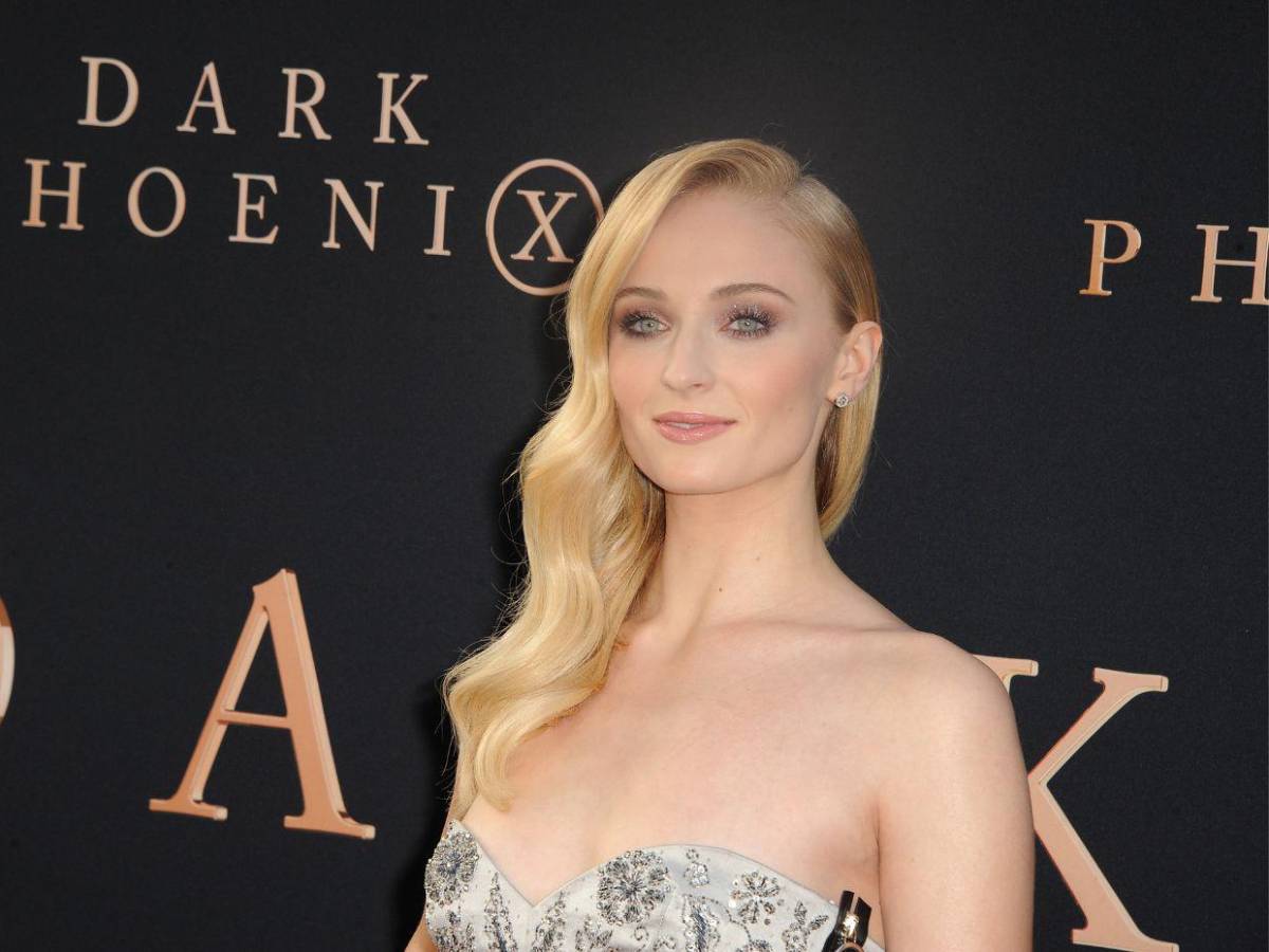 Sophie Turner dice que Game of Thrones fue una escuela para ella