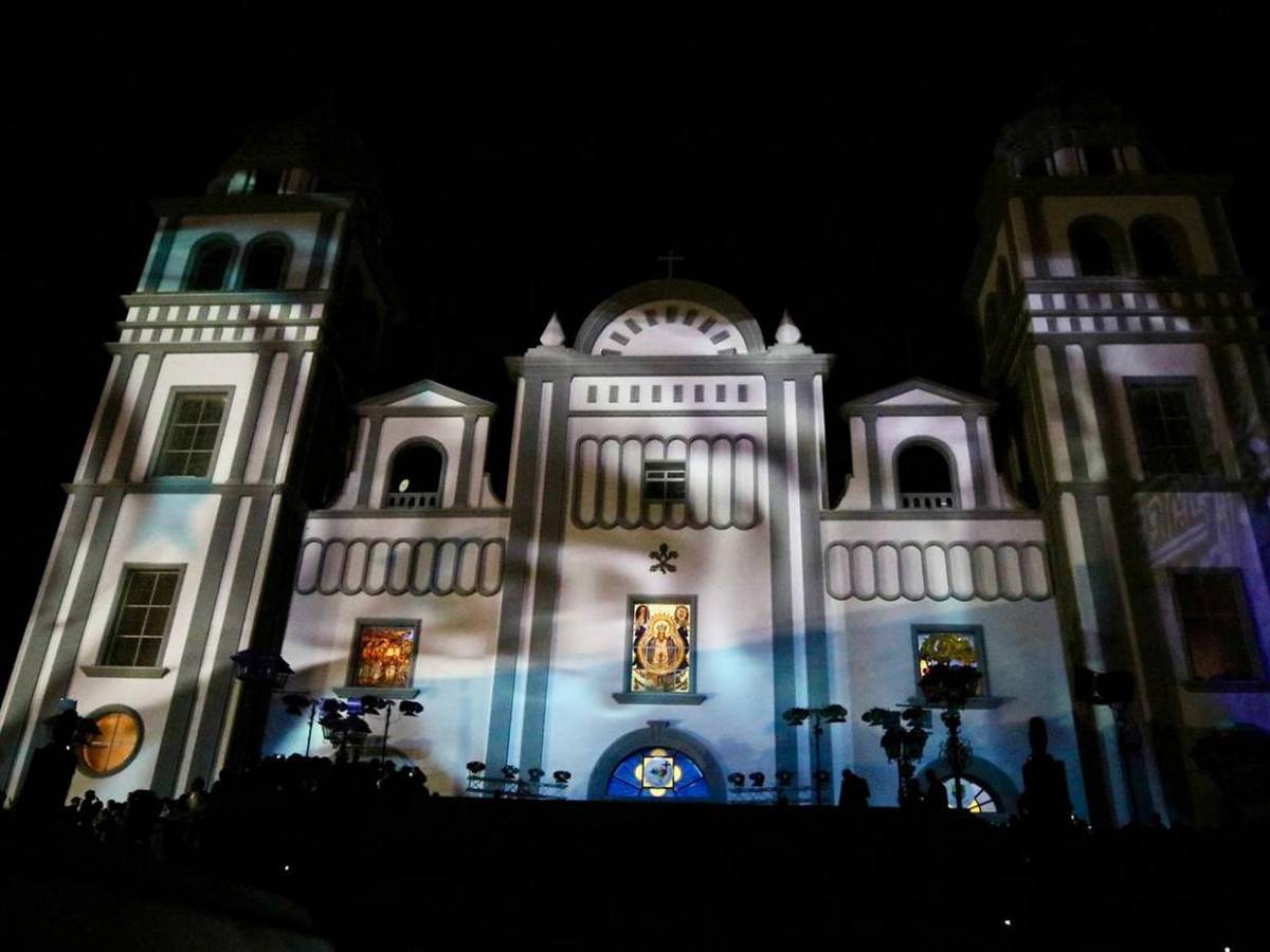 Con espectacular video mapping celebran alborada a la Virgen de Suyapa