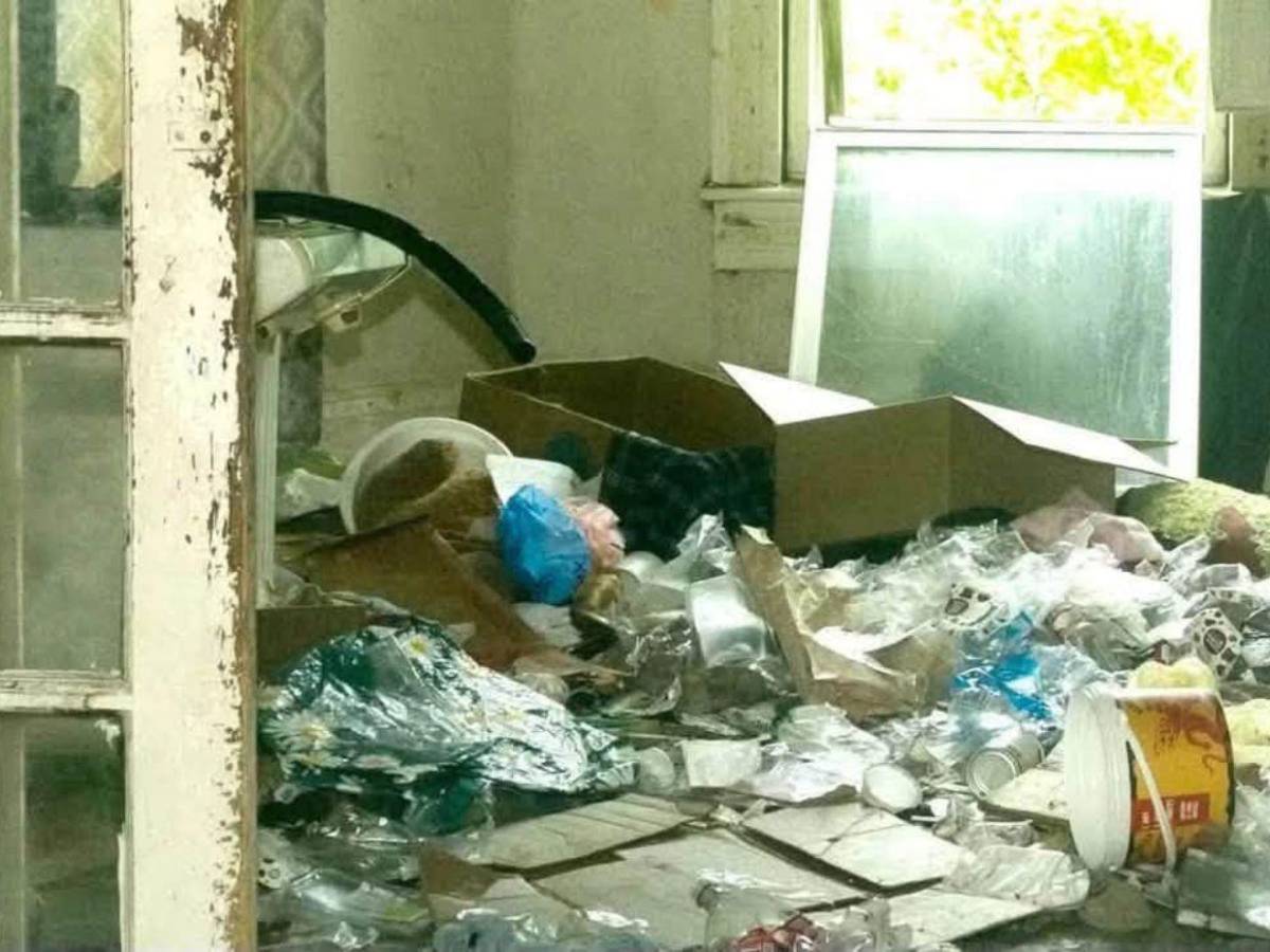 ¿Quién es Elizabeth Siders, la madre de 16 hijos hallados en hacinamiento en Ohio?