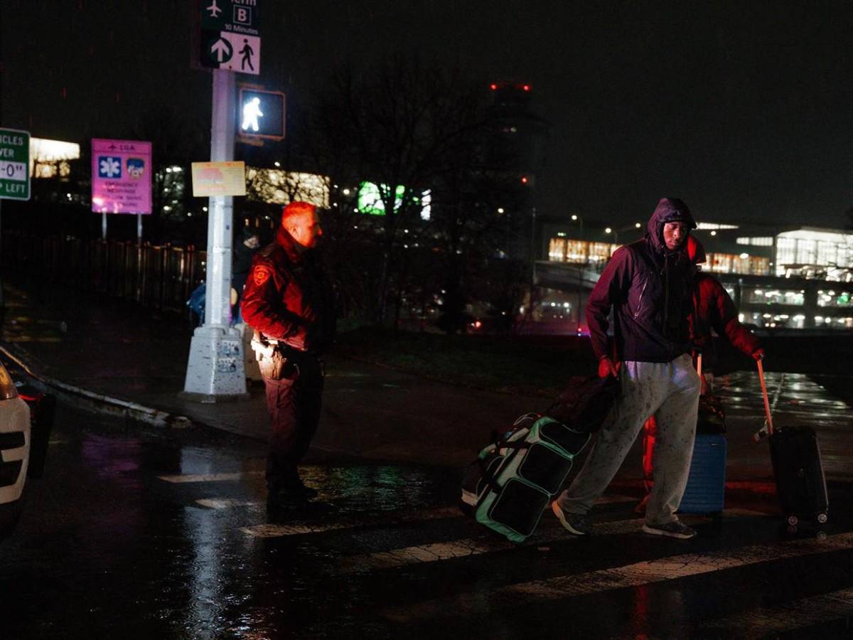 Metí la pata: controlador aéreo admite error tras accidente en aeropuerto de Nueva York