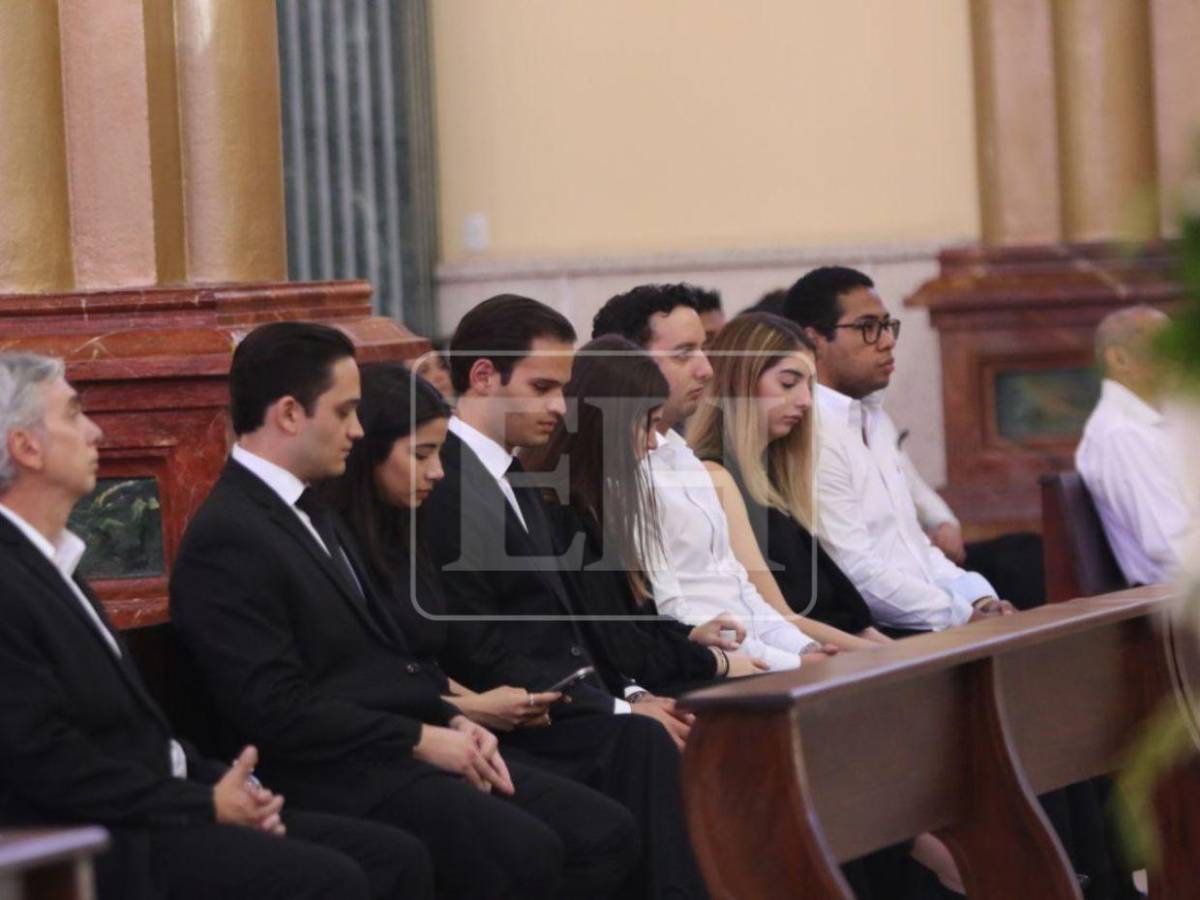 Realizan misa de cuerpo presente en Basílica de Suyapa para despedir a don Emilio Larach