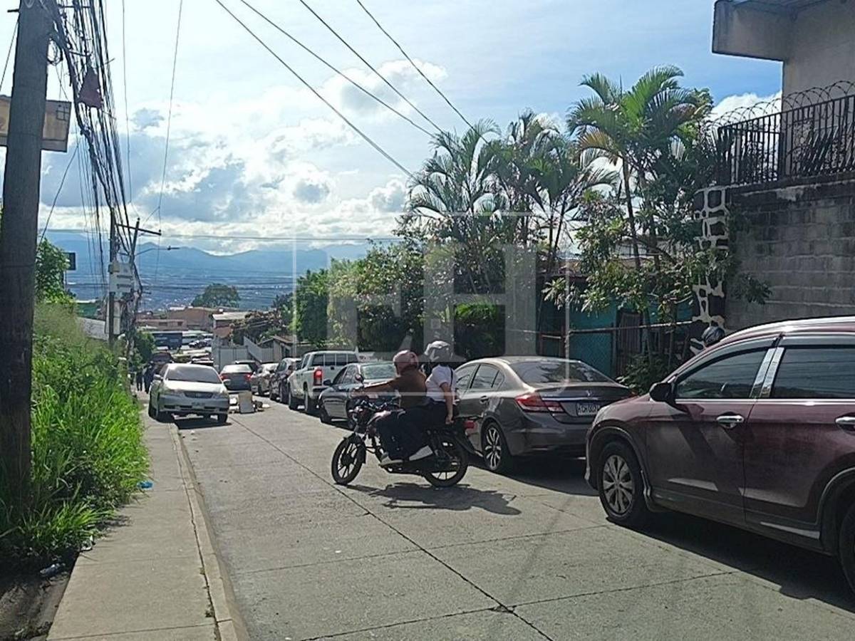 Caos vehicular en sector norte de anillo periférico por protesta de transportistas
