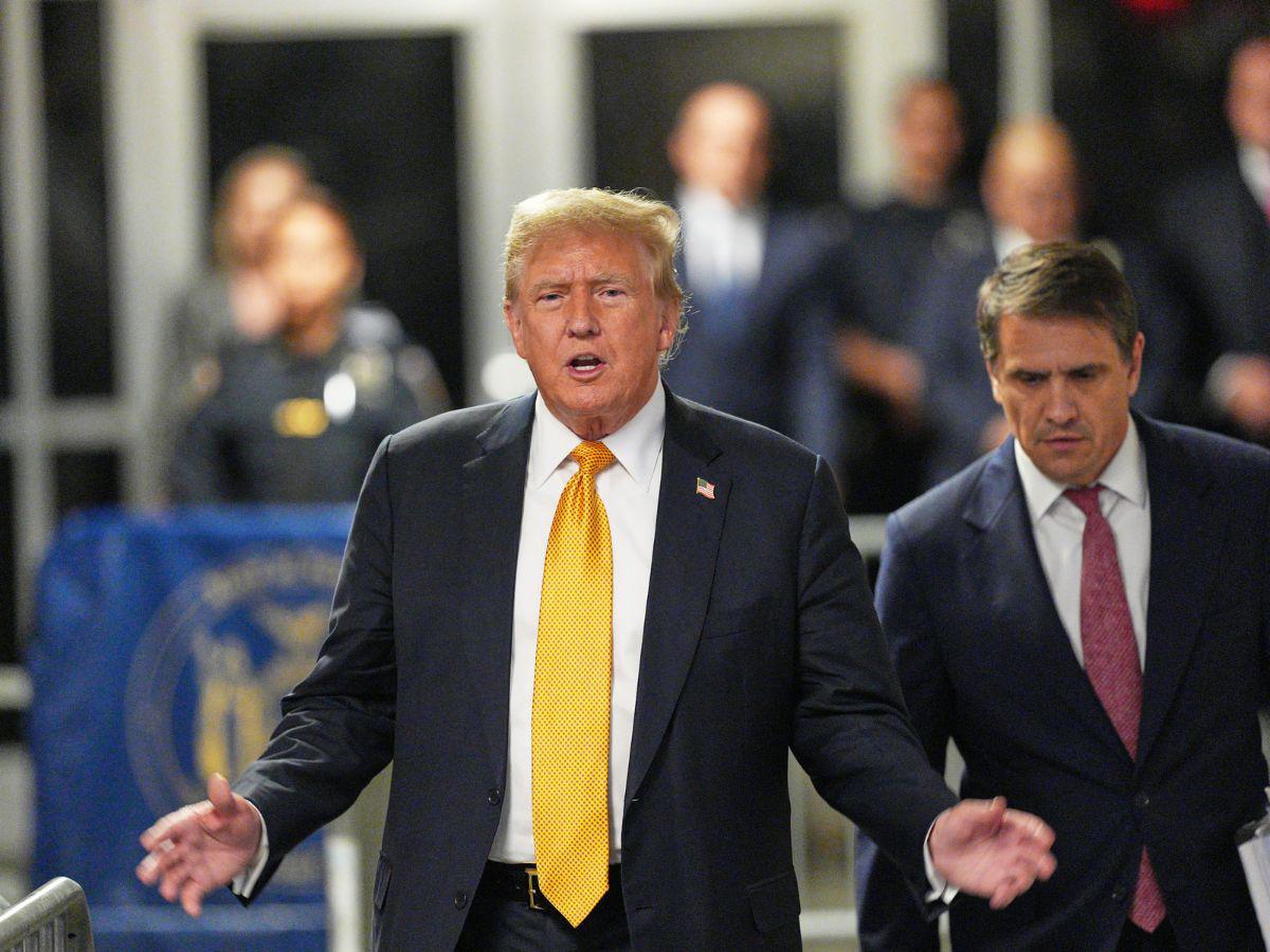 El jurado del juicio contra Trump concluye primer día de deliberaciones