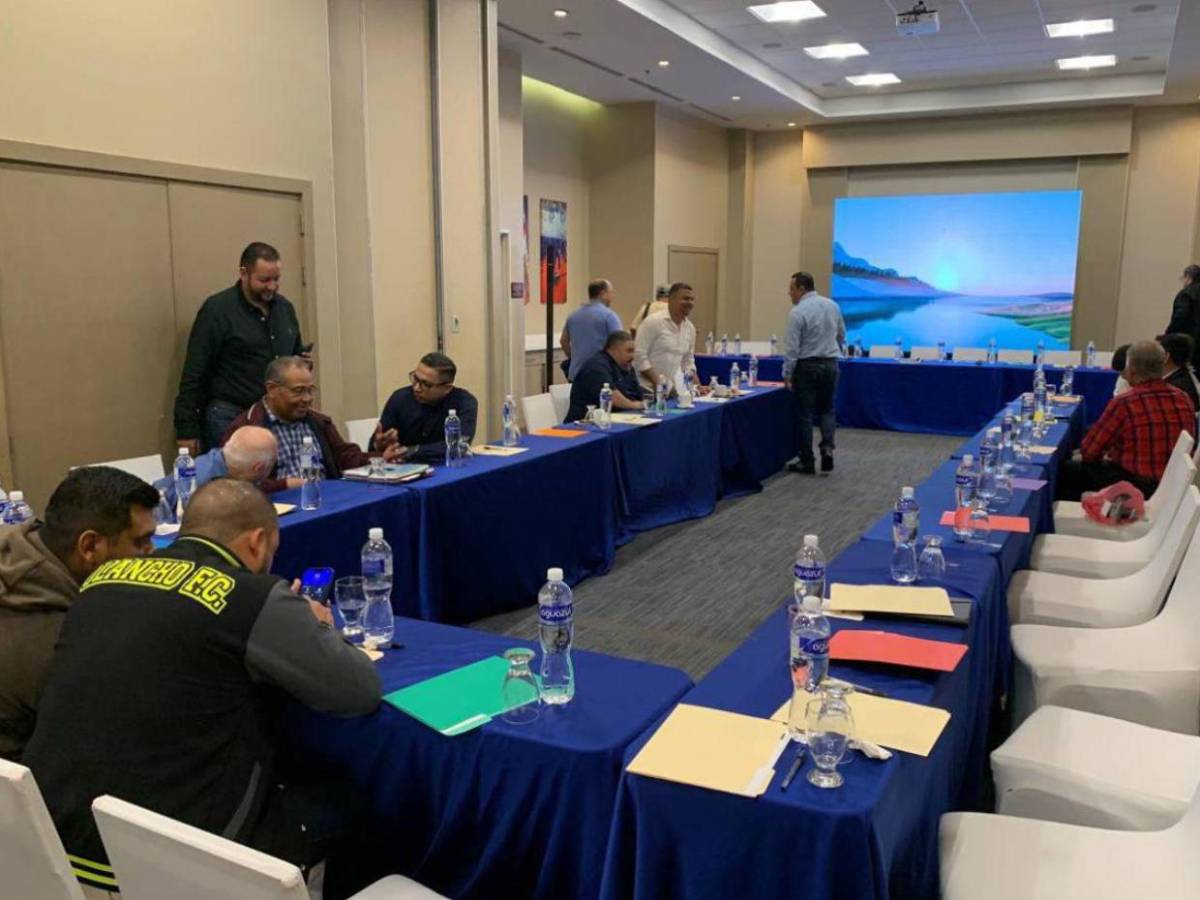 Clubes y estadios que pueden ser de Liga Nacional de Honduras luego de junio