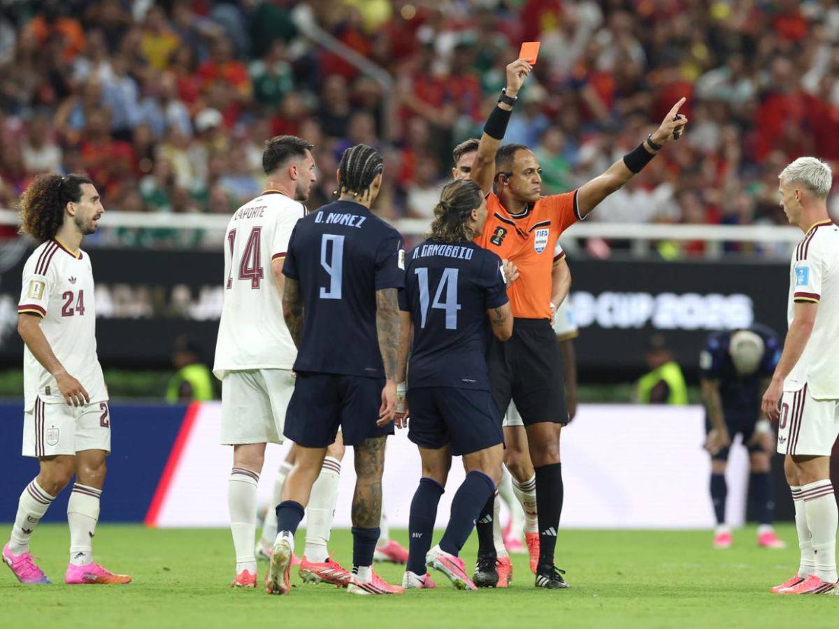 Hijo de exjugador de Olimpia se vuelve loco en el Mundial 2026: lo tuvieron que detener sus compañeros