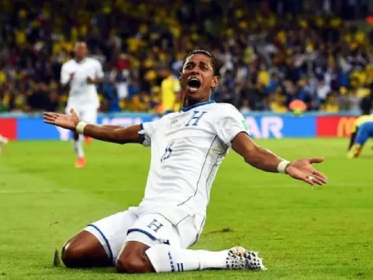 Carlo Costly preocupa a sus seguidores al ser internado en un hospital: ¿Qué tiene?