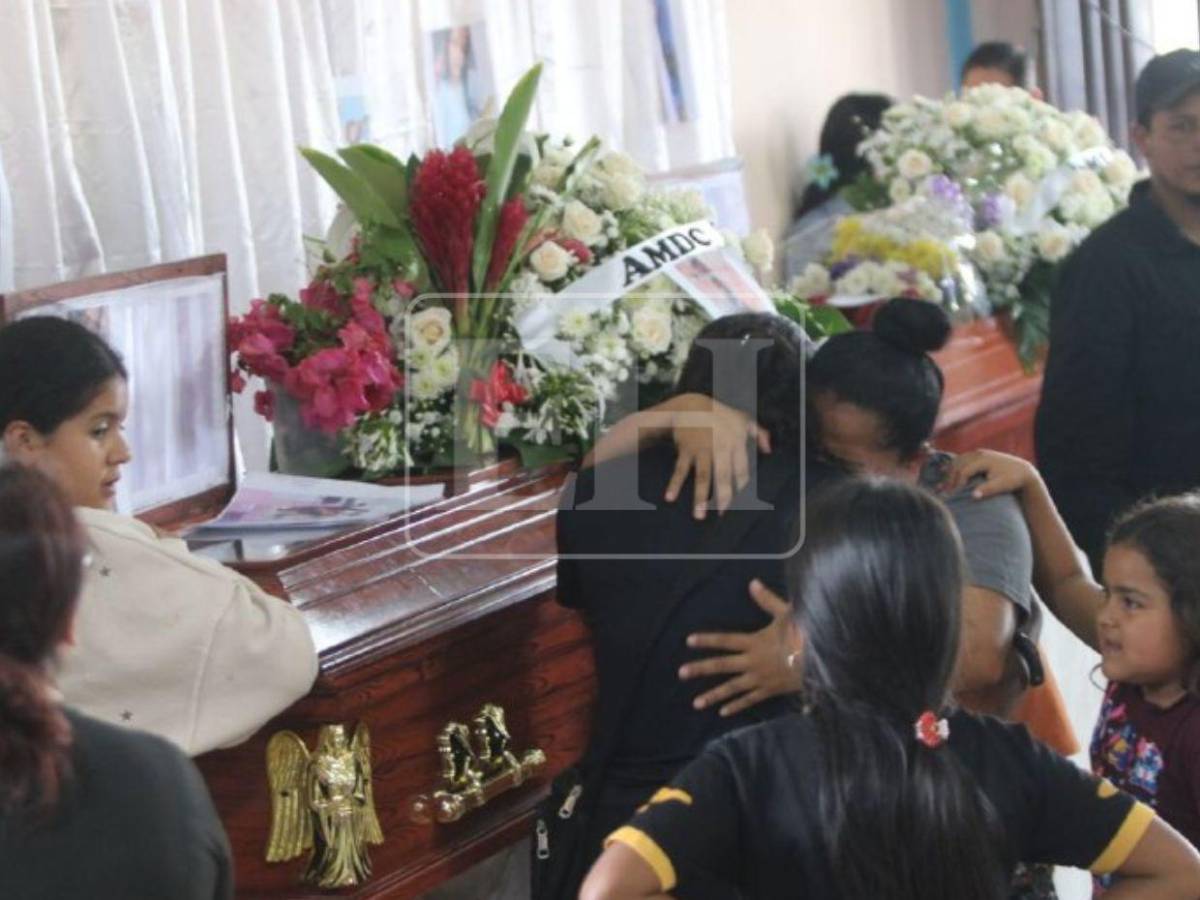 Padre del chofer de volqueta que causó accidente en Villa Nueva: Era el único que me ayudaba