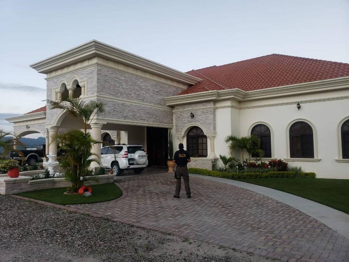 Fiscalía pide aseguramiento de 353 bienes ligados a Barralaga y los Valle Valle