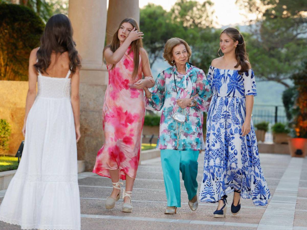 La princesa Leonor y la infanta Sofía, anfitrionas de recepción en Mallorca