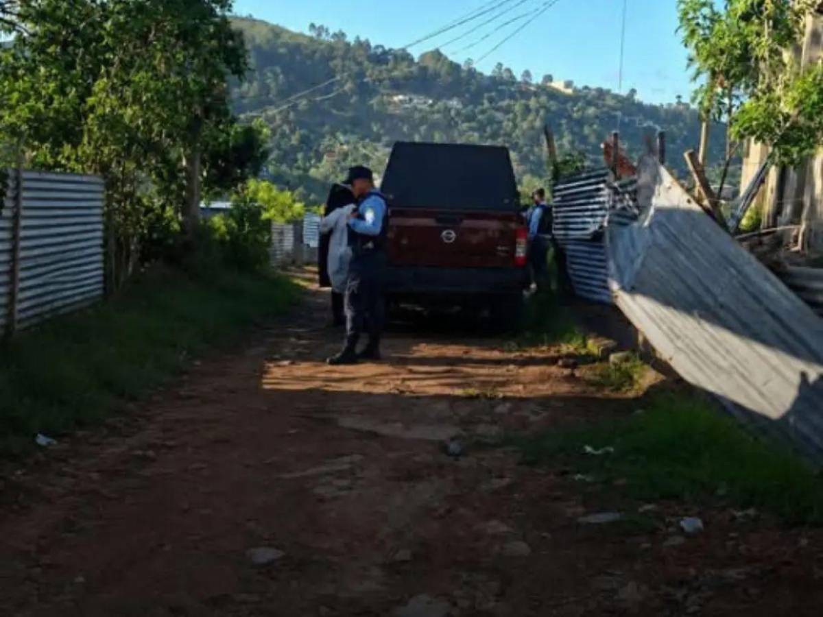 Amarrada de manos y con 15 disparos: así hallaron a menor asesinada en Los Pinos