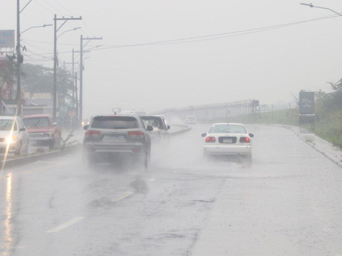 Emiten alerta verde en nueve departamentos de Honduras por fuertes lluvias