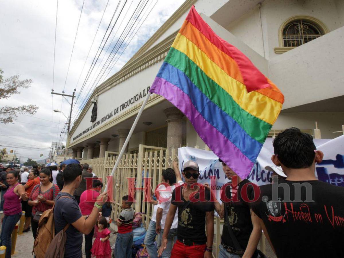 Maestros rechazan el matrimonio igualitario en Honduras