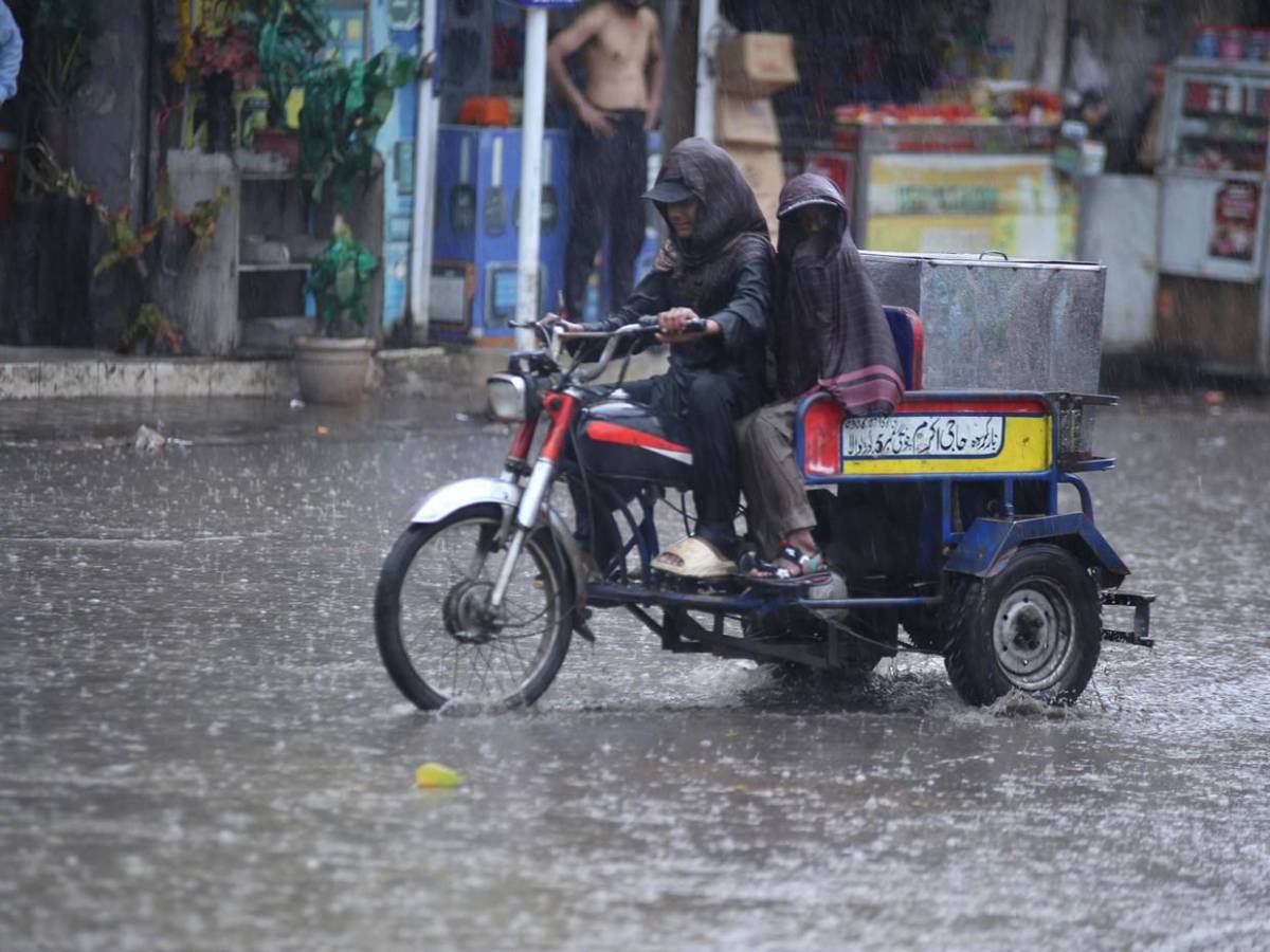 Desviaron dos ríos: Pakistán sacrifica 51 aldeas para salvar a ciudad de una superinundación