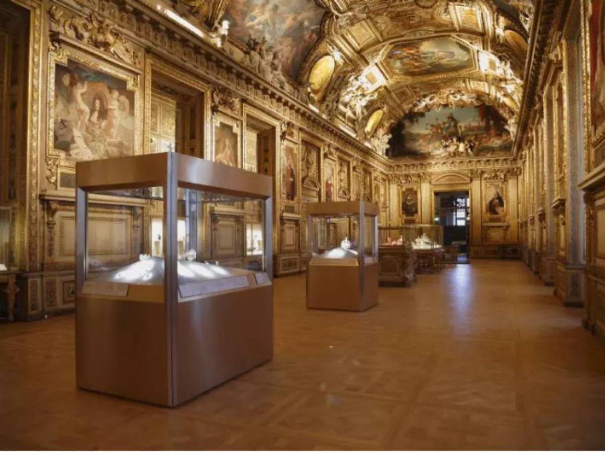 ¿Cuáles fueron las joyas robadas del salón Apolo del museo Louvre?