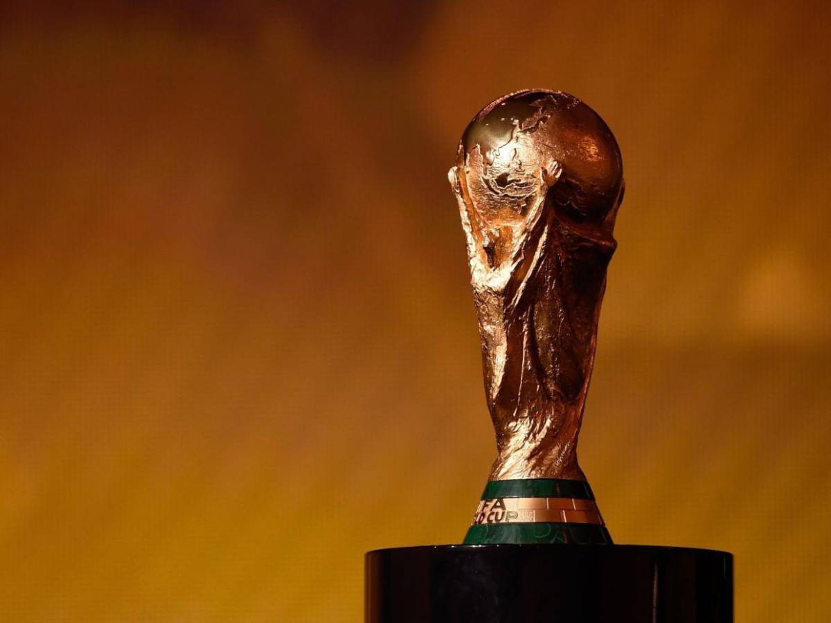 Las últimas cuatro selecciones clasificadas al Mundial por UEFA: campeona del mundo, otra vez fuera