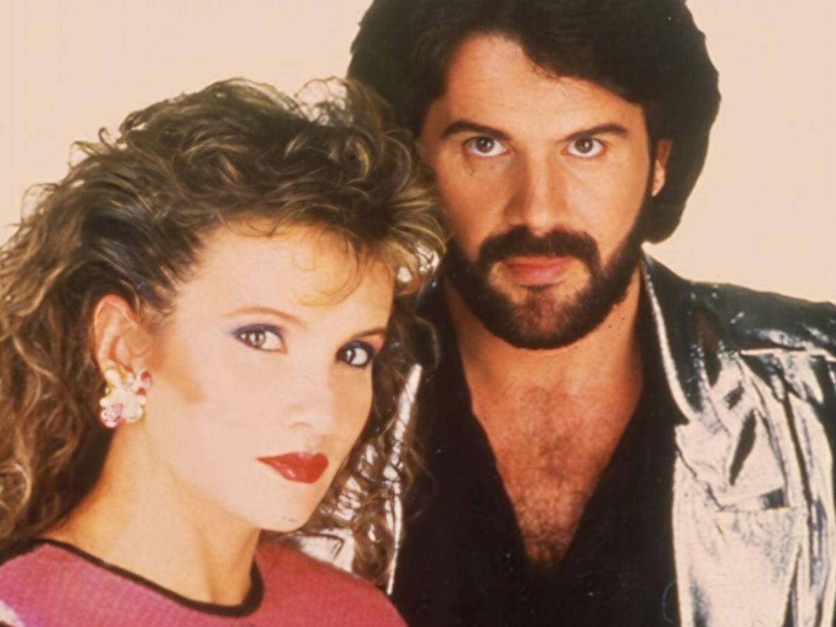 Pimpinela: 44 años de drama y desamor en los escenarios