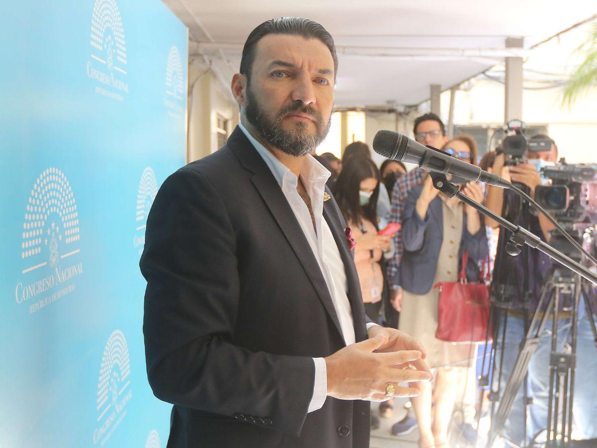 Rasel Tomé figura entre los posibles candidatos presidenciales de Libre para 2025