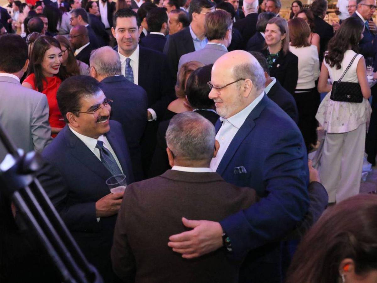 Personalidades presentes en la inauguración de la nueva embajada de EUA