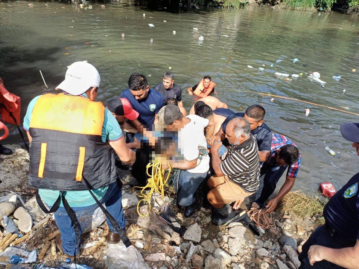 Así fue el rescate del policía que murió por salvar a niño en San Pedro Sula