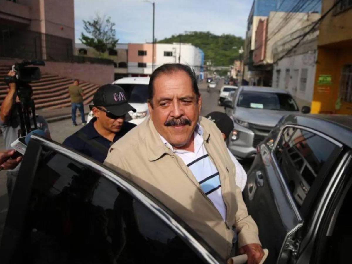 Superó una etapa difícil del cáncer: Mel Zelaya revela detalles sobre la salud de Carlos Zelaya