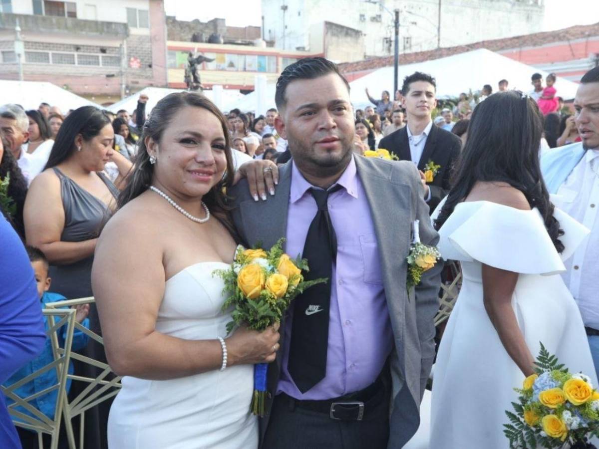 ¡Dijeron que sí! 350 parejas unieron sus vidas en las bodas gratis de la AMDC