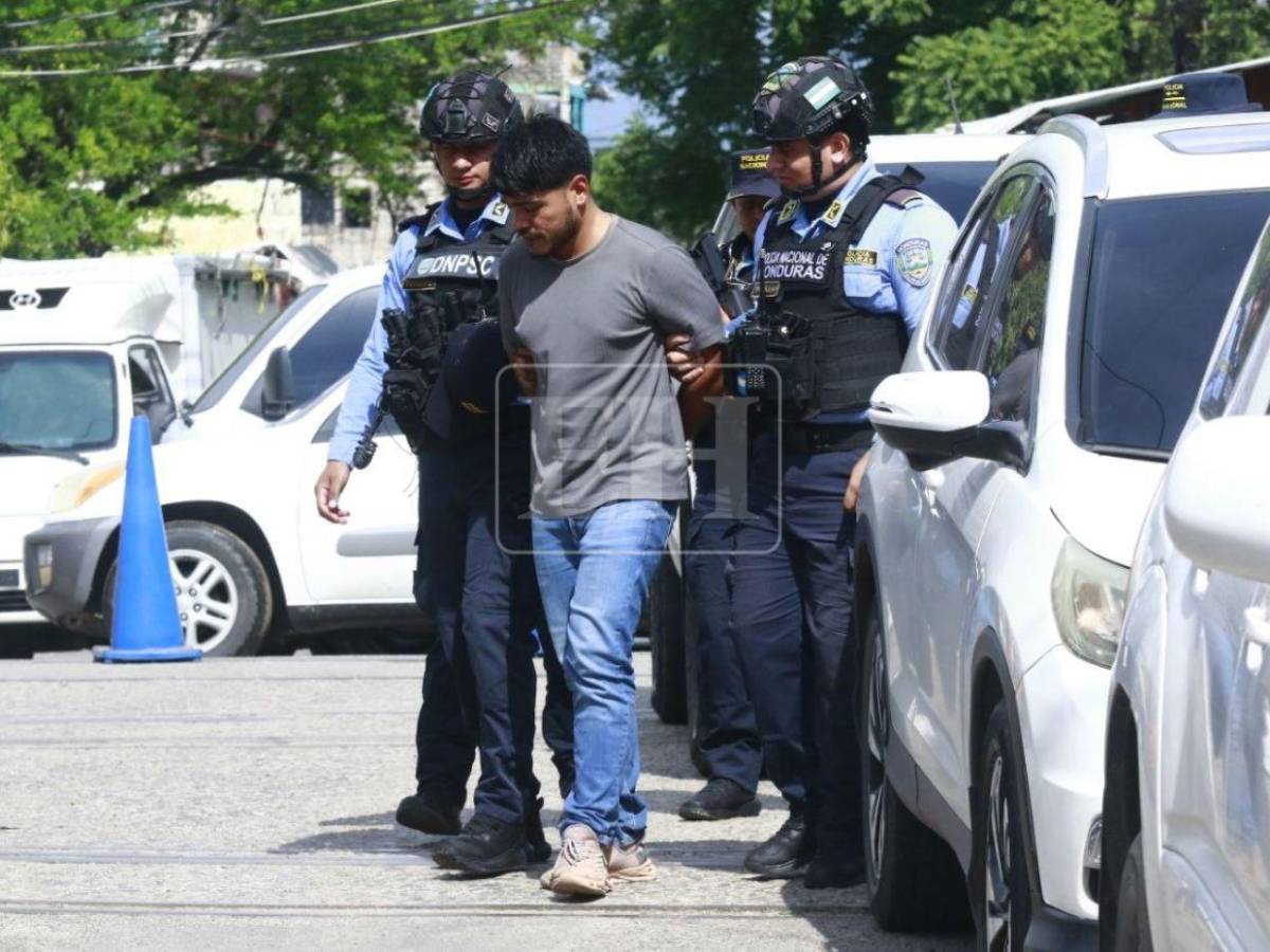 Revelan que Fredy Borjas atacó con arma blanca a Samira Galdámez y huyó con fotos de ella
