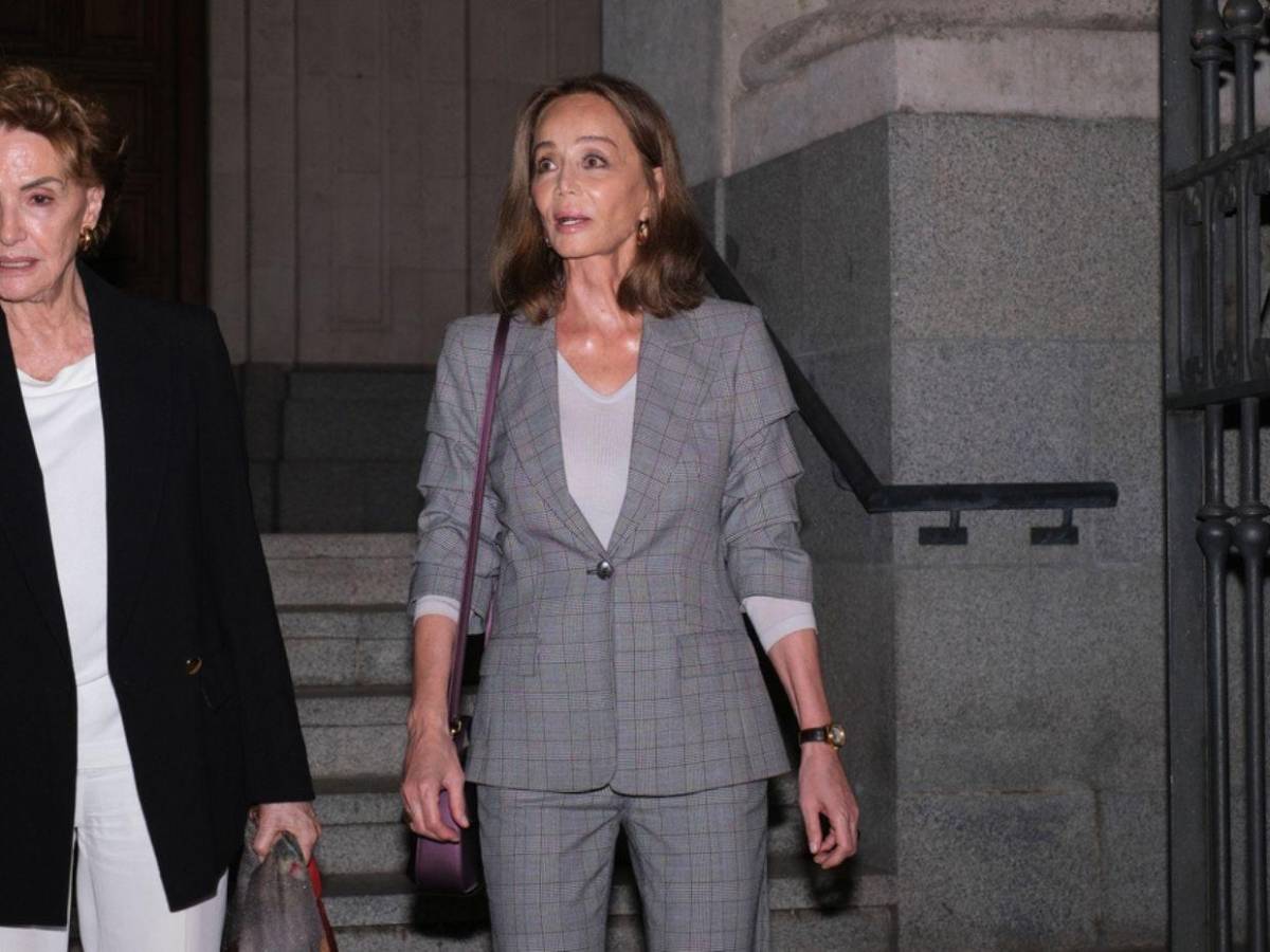 Los amores escandalosos de Mario Vargas Llosa: de su tía Julia a Isabel Preysler