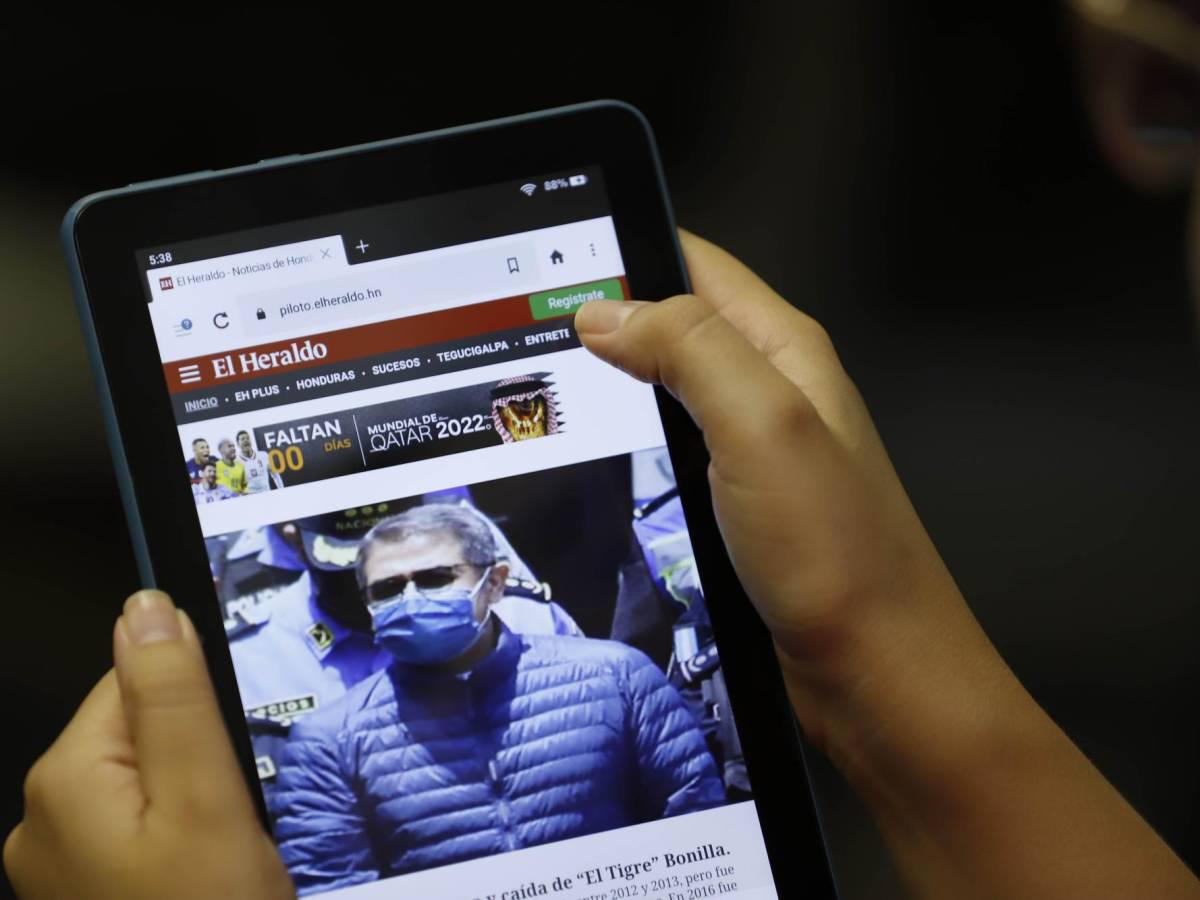 Lo primero que debes hacer es dar clic en el botón verde que dice “Registrarse” que está en la esquina superior derecha de la pantalla.