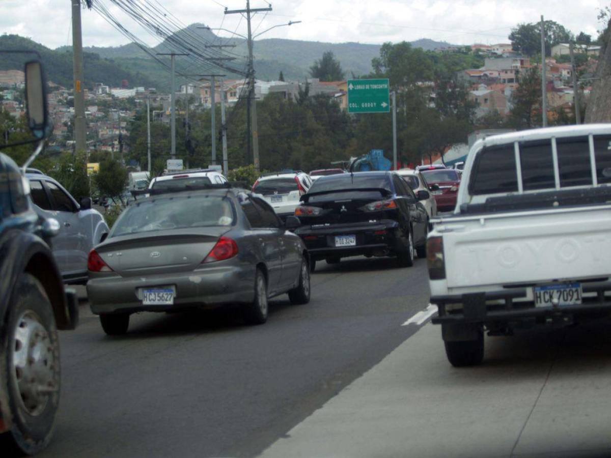 Honduras: ¿Cuántos autos han pagado la matrícula 2022?