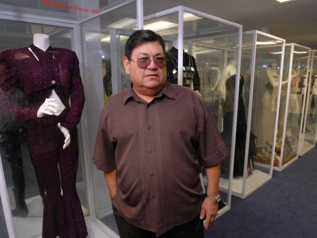 ¿Cuál fue el mensaje de A.B. Quintanilla tras la muerte de su padre, Abraham Quintanilla?