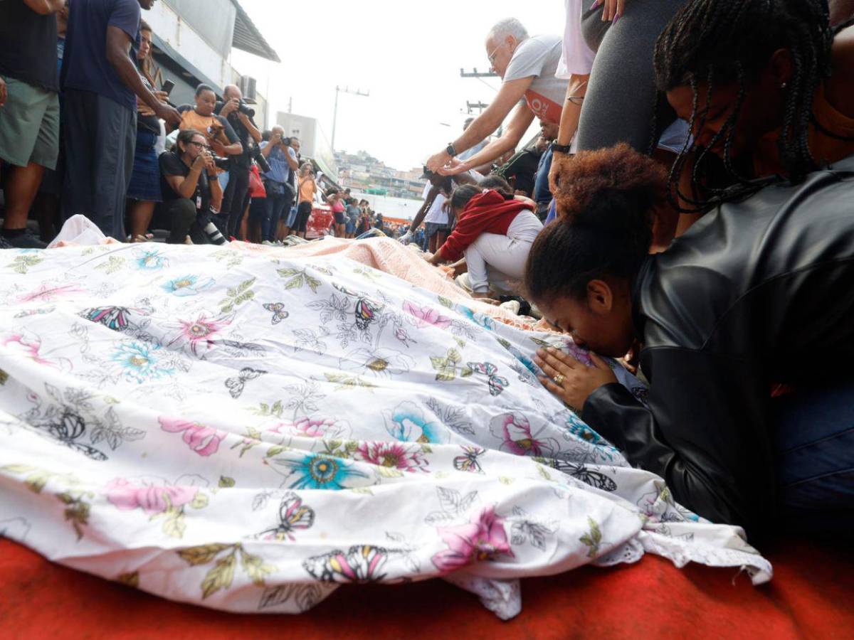 Río de Janeiro cuenta más de un centenar de muertos en su operación más sangrienta