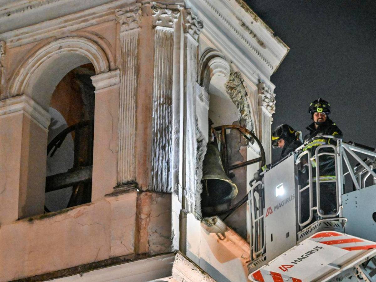 Terremoto de magnitud 4.4 causa pánico en la población de Nápoles, Italia