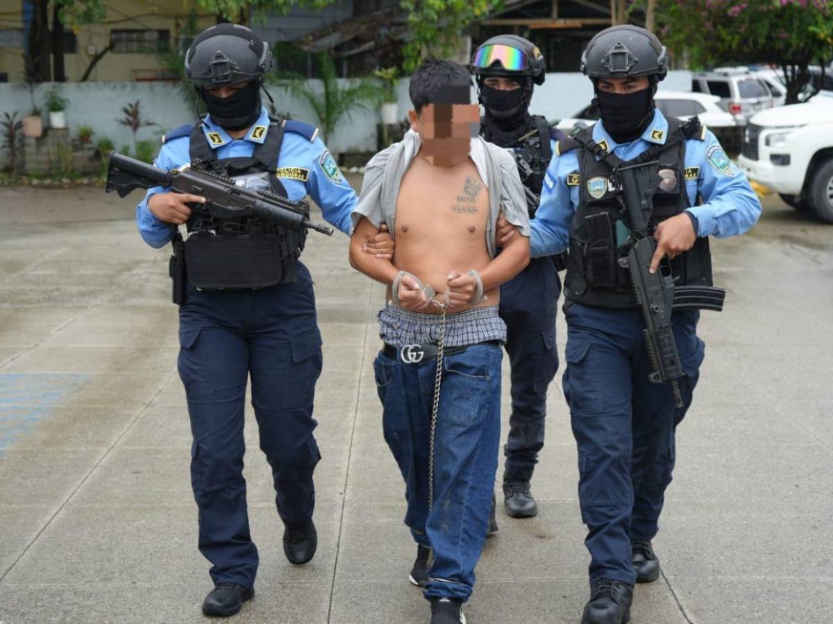 Encadenados de pies a manos: “Ready” y “El Chino”, terroristas de la MS-13 capturados en Choloma