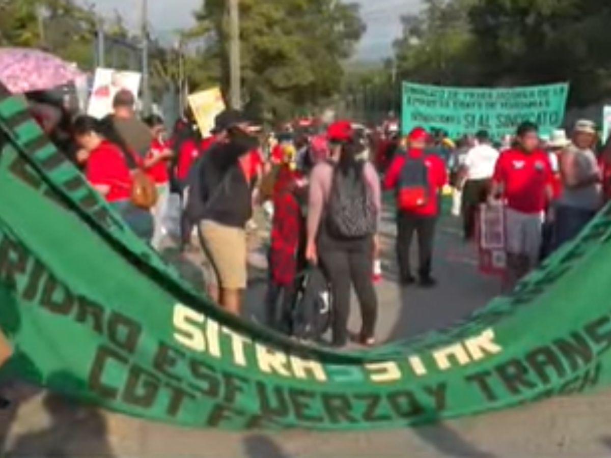 Con mantas y consignas, sindicatos listos para la gran marcha del 1 de mayo en Honduras
