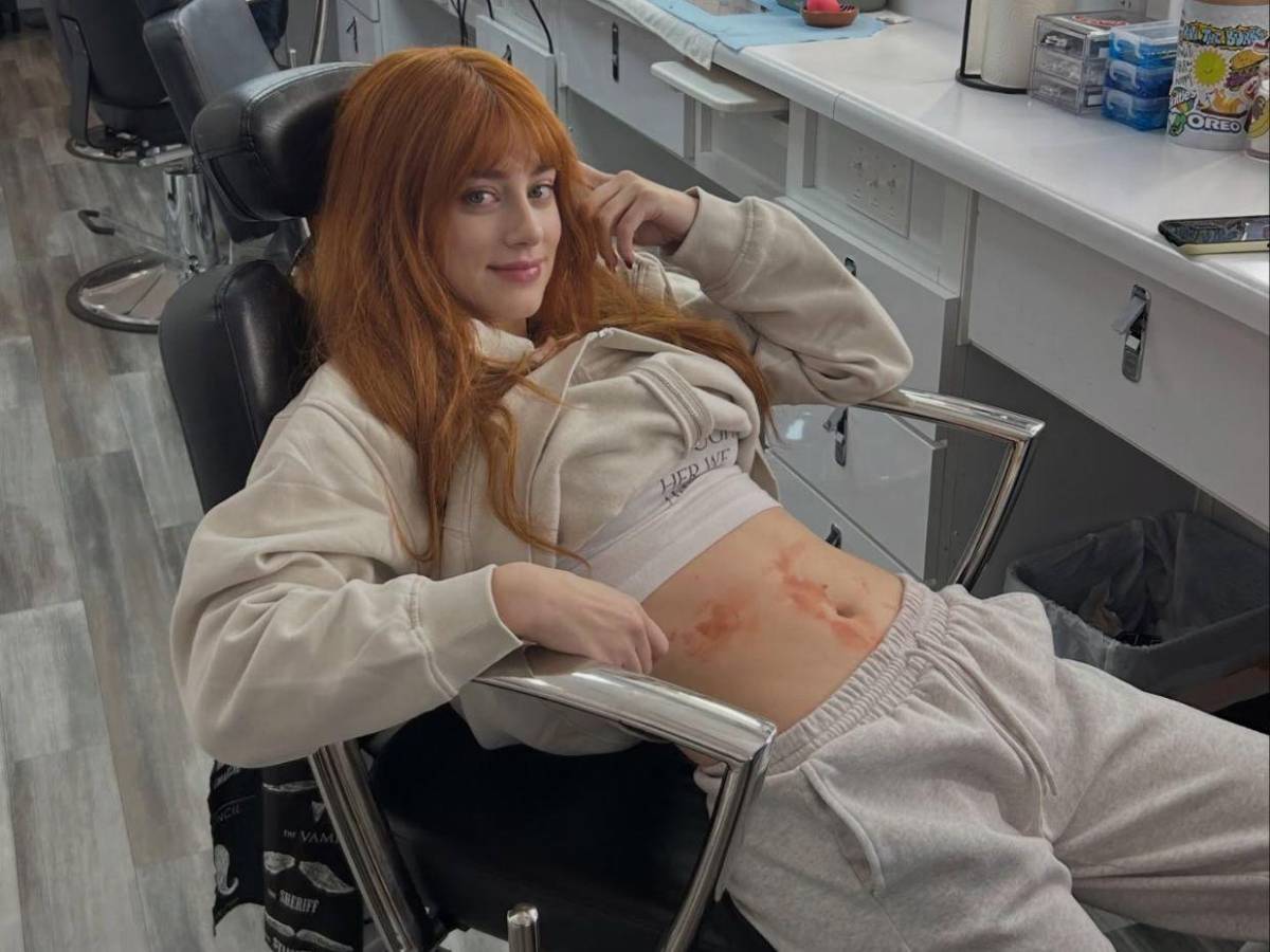 Mete el estómago: el comentario de un director que marcó a la actriz de Riverdale