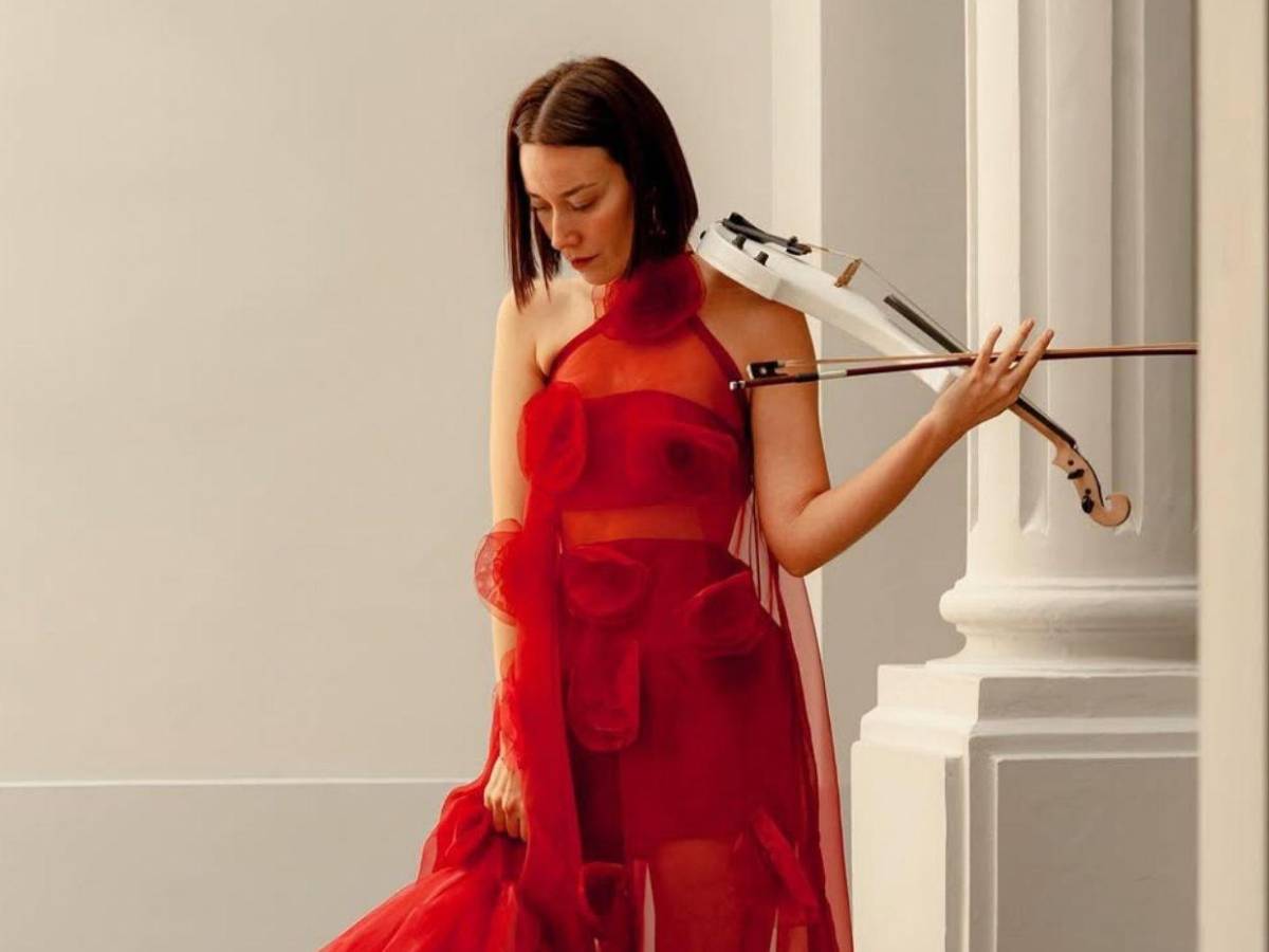 Así es Esmeralda Camacho, la violinista que habría cautivado a Christian Nodal