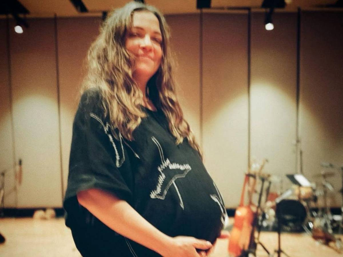 Natalia Lafourcade le da la bienvenida a su primer hijo: Mi palomita de maíz