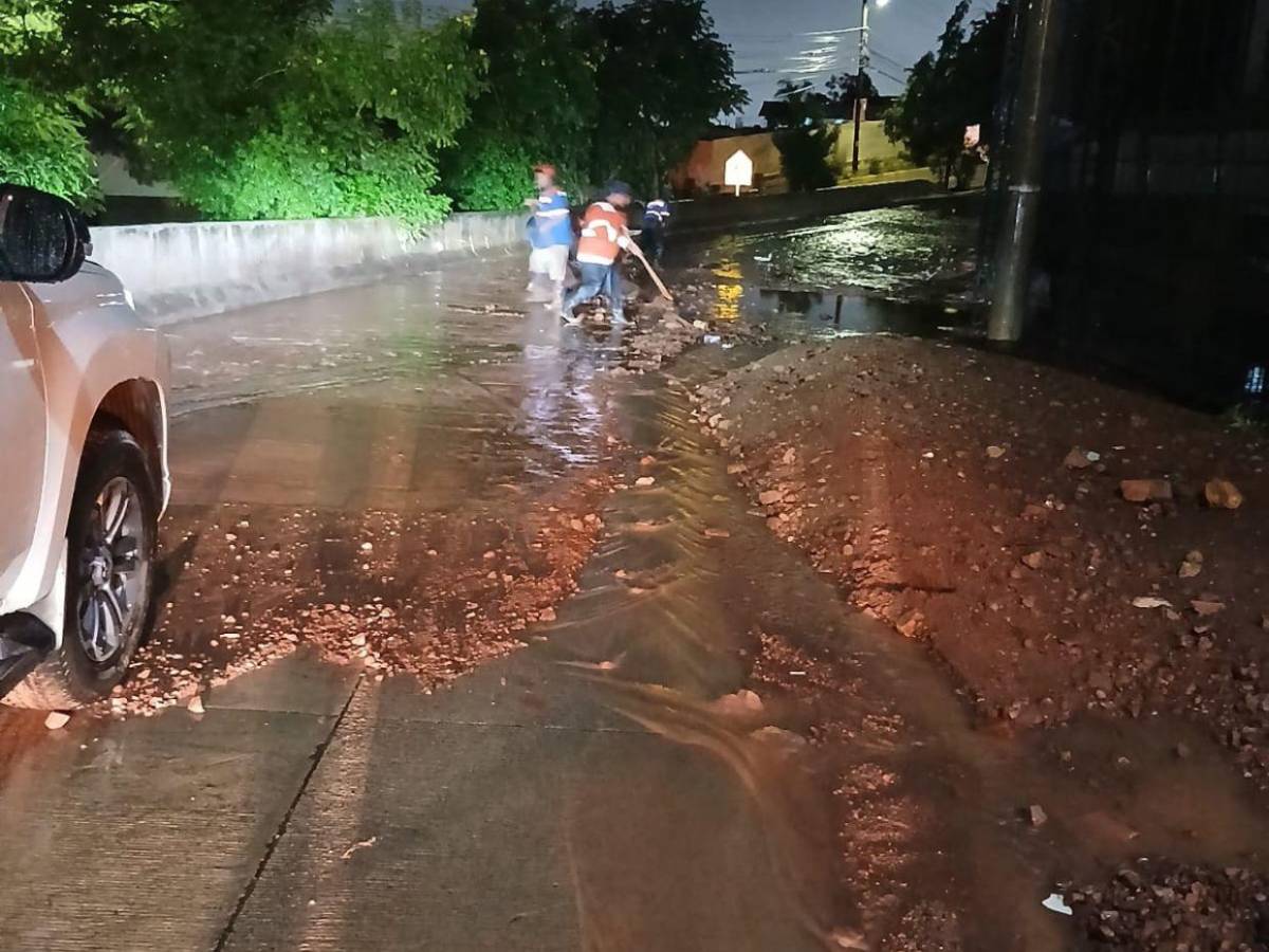 Saturación de suelos, inundaciones y carros varados: alerta verde por 48 horas en el DC tras lluvias