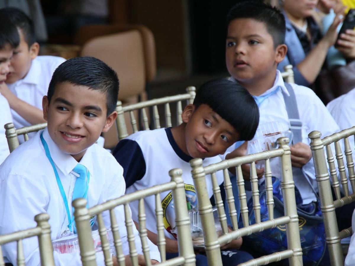 Niños capitalinos renuevan su compromiso con el ambiente desde su escuela