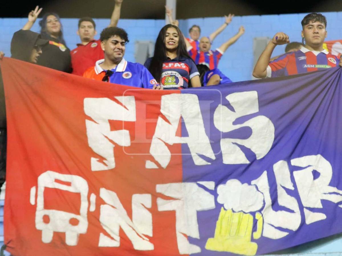 Motagua vs FAS: barra salvadoreña denuncia lo que le hicieron y, ¿quién es la bella chica?